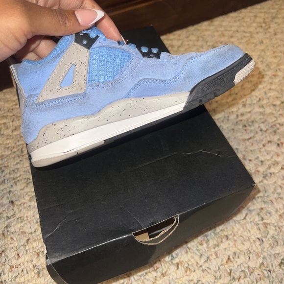 Air Jordan 4 Retro University Blue - Picture 5 of 6